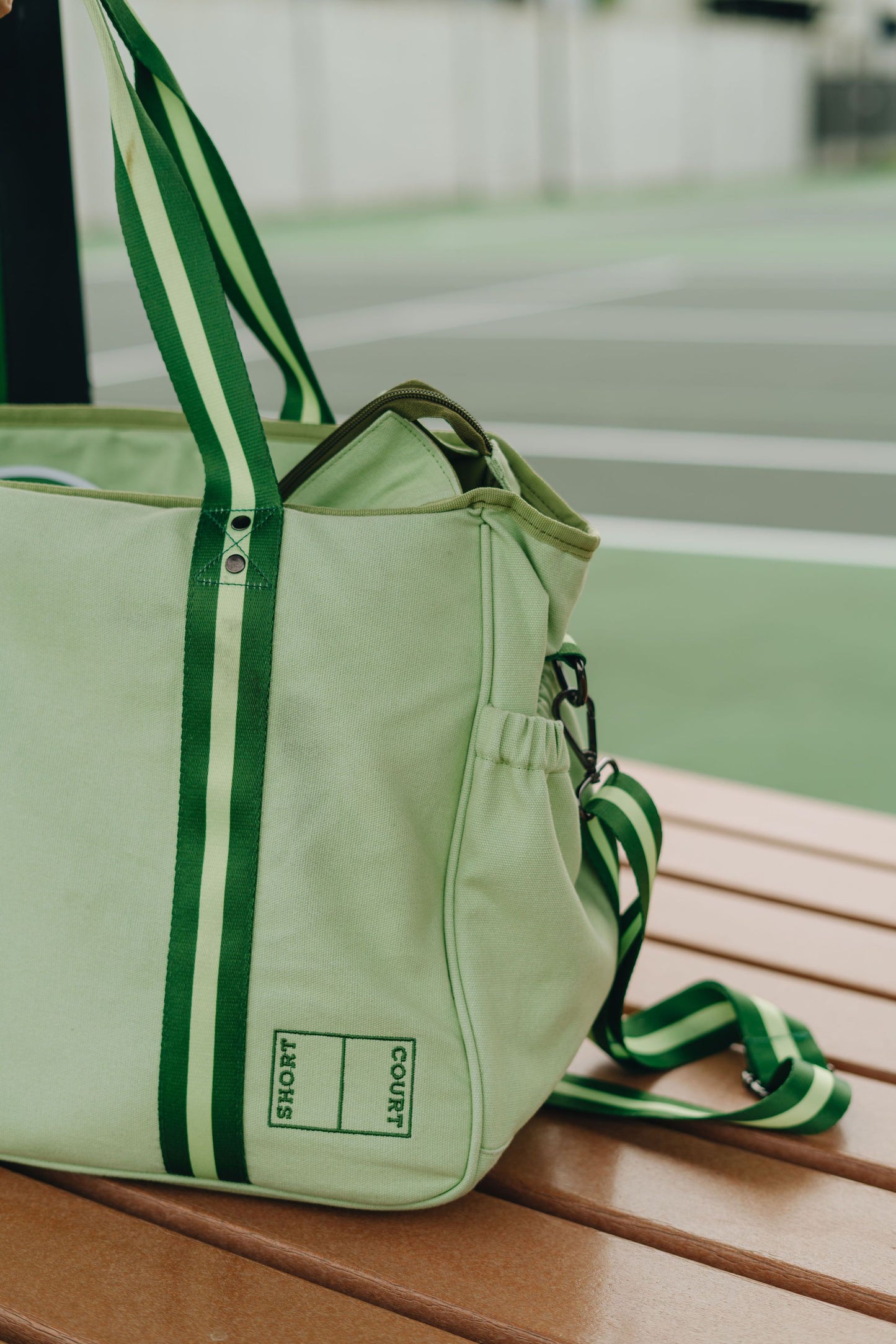 Short Court Tote